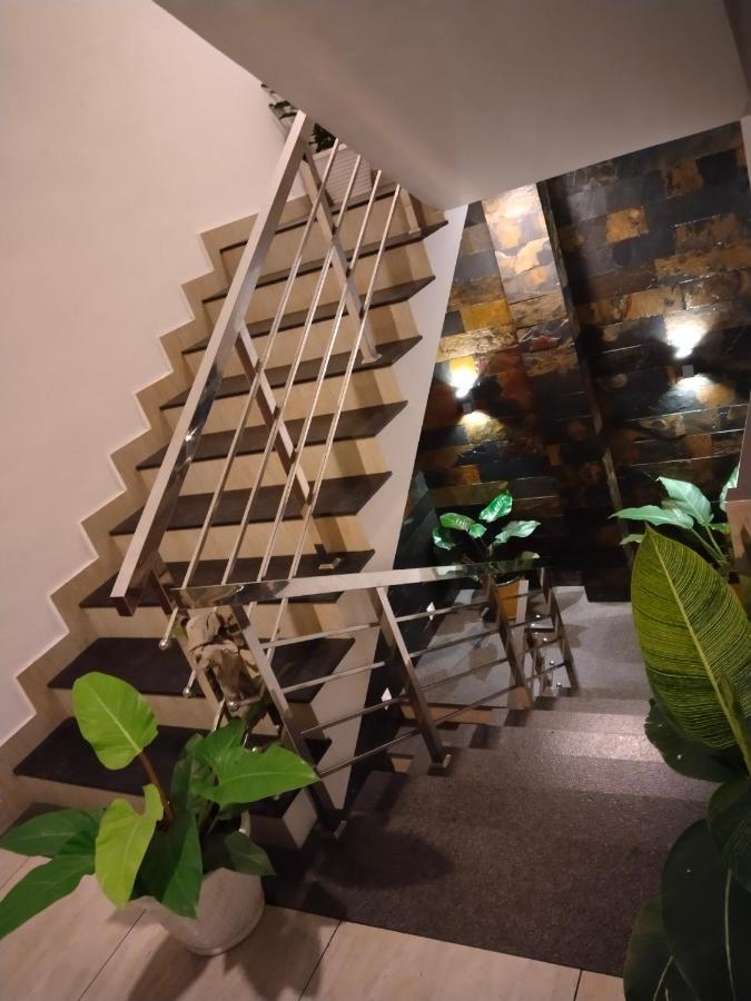 Metro Residency Ξενοδοχείο Kochi Εξωτερικό φωτογραφία