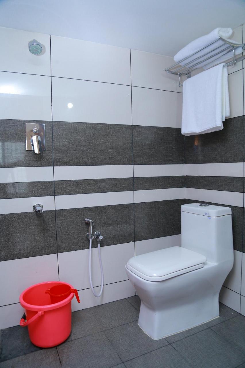 Metro Residency Ξενοδοχείο Kochi Εξωτερικό φωτογραφία